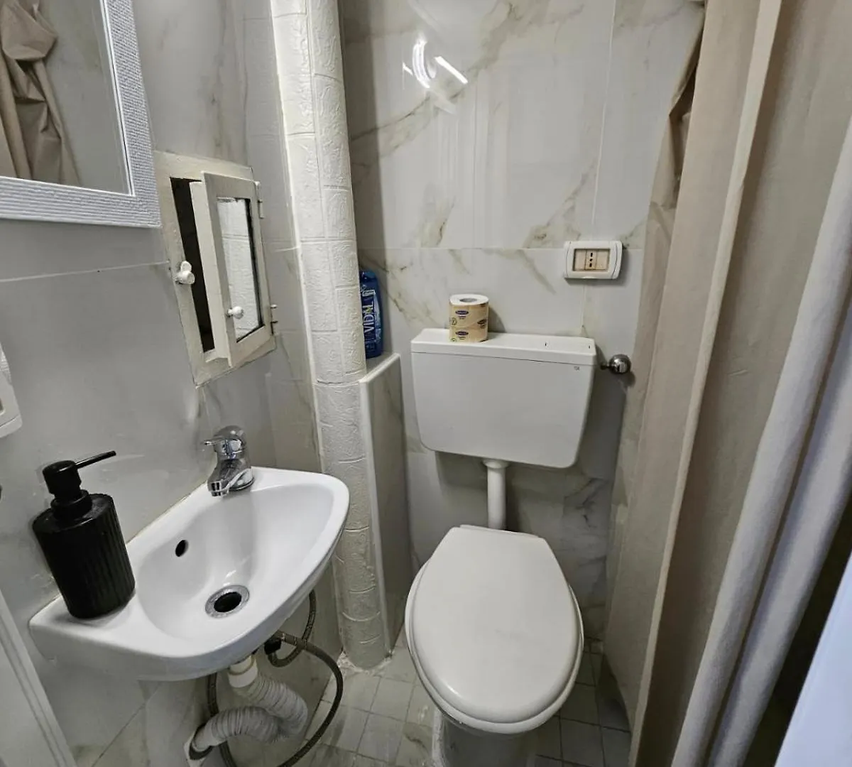 Anitasuiterooms Naples